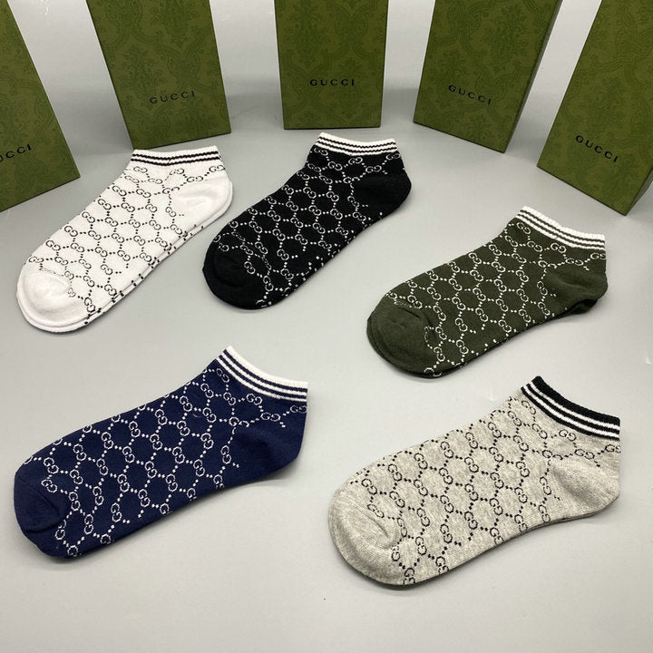 GG02 pattern cotton blend socks
